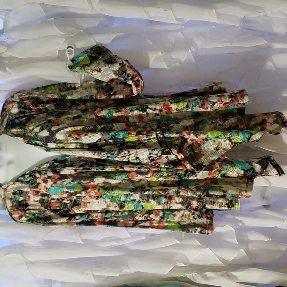 Calvin Klein. Open Front, Draped Front, Lightweight, Colorful Kimino. EUC - Picture 2 of 11